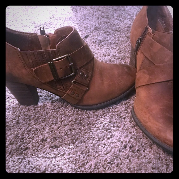 Clarks Shoes - Clark’s Brown booties